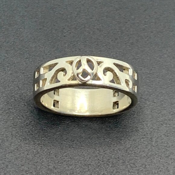 Solid Sterling Silver 925 Pierced Scroll Flat Band 5.5mm Wide Ring Size 7 - Picture 1 of 9